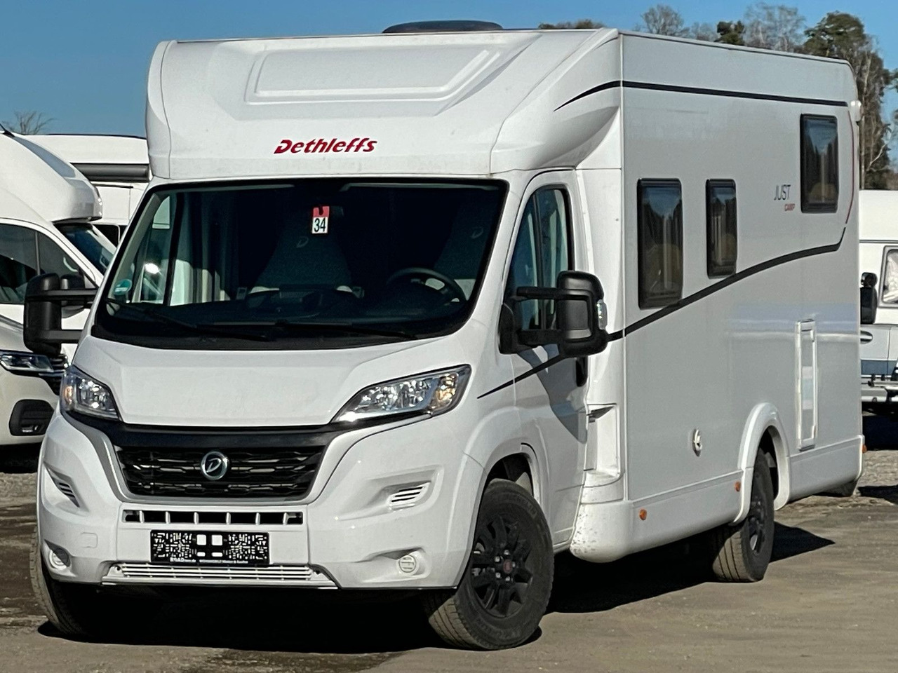 Dethleffs Just T 7052 EB mit Hubbett,Fiat,Markise,RFK,Navi - Semi-integrated motorhome: picture 3 Dethleffs Just T 7052 EB mit Hubbett,Fiat,Markise,RFK,Navi - Semi-integrated motorhome: picture 3