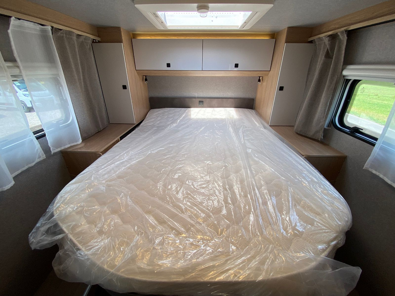 Semi-integrated motorhome Hobby OnTour C 700 GQ MJ25/MARKISE/RFK/SAFETY-PAKET: picture 9