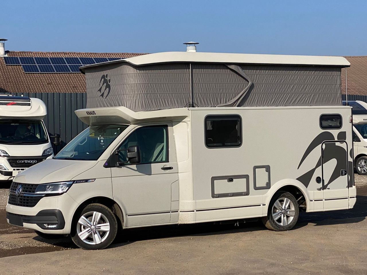 Knaus Tourer CUV 500 MQ CUVISION ohne slide Bett - Semi-integrated motorhome: picture 4 Knaus Tourer CUV 500 MQ CUVISION ohne slide Bett - Semi-integrated motorhome: picture 4