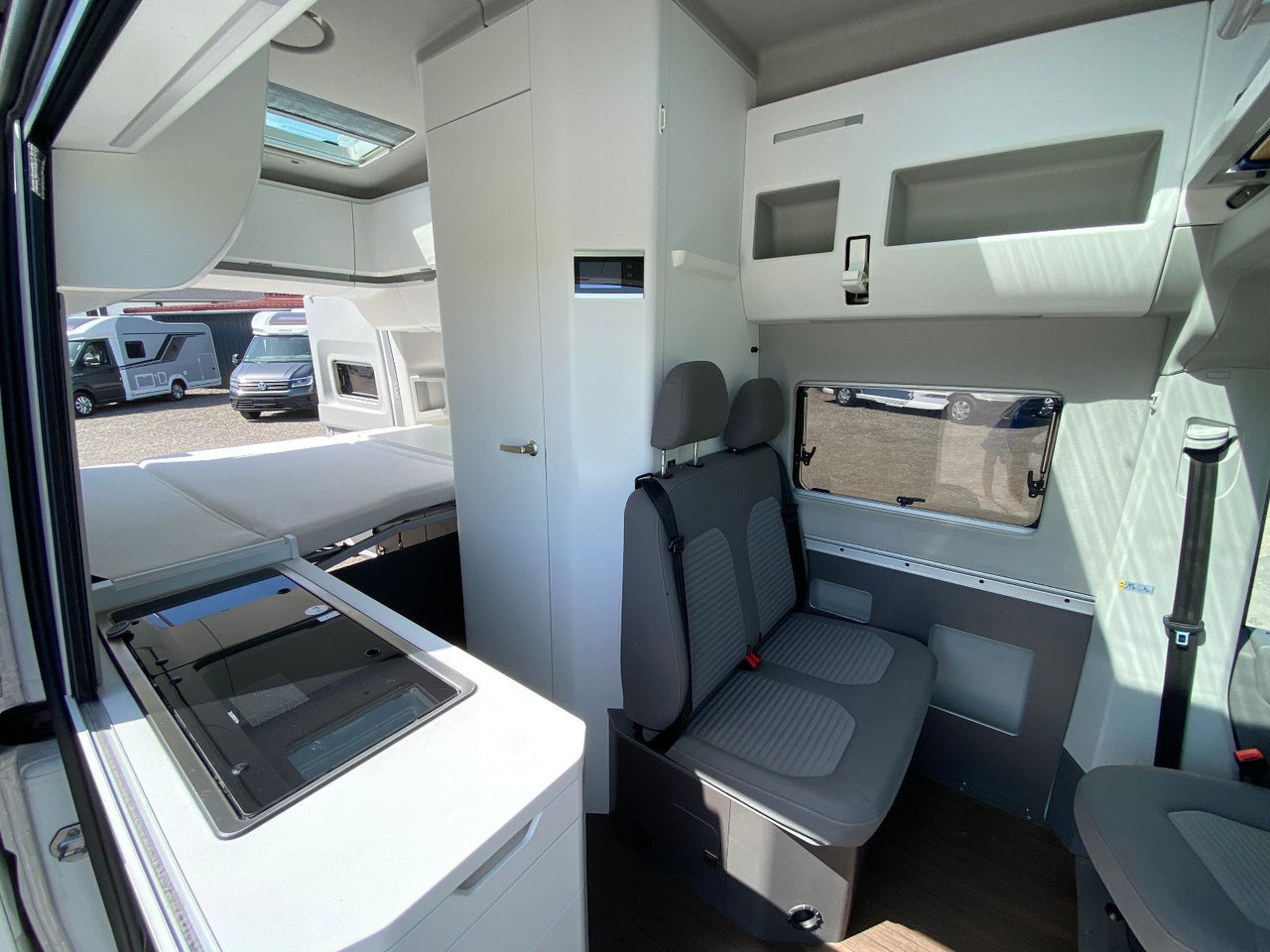 Camper van Volkswagen Grand California 600 FW, 3/4 Bett: picture 14