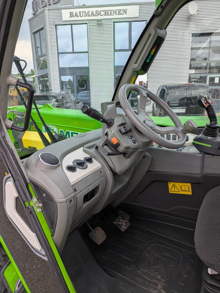 Telescopic wheel loader MERLO TF50.8T -120 Teleskoplader ZM3 Aufnahme: picture 11