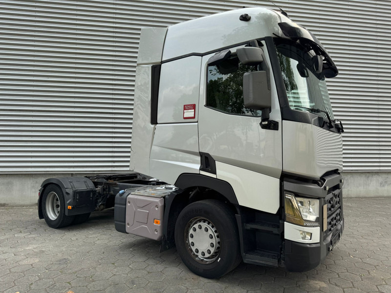 Renault T 460 / Refrigarator / Euro 6 / 2 Beds - Tractor unit: picture 2 Renault T 460 / Refrigarator / Euro 6 / 2 Beds - Tractor unit: picture 2