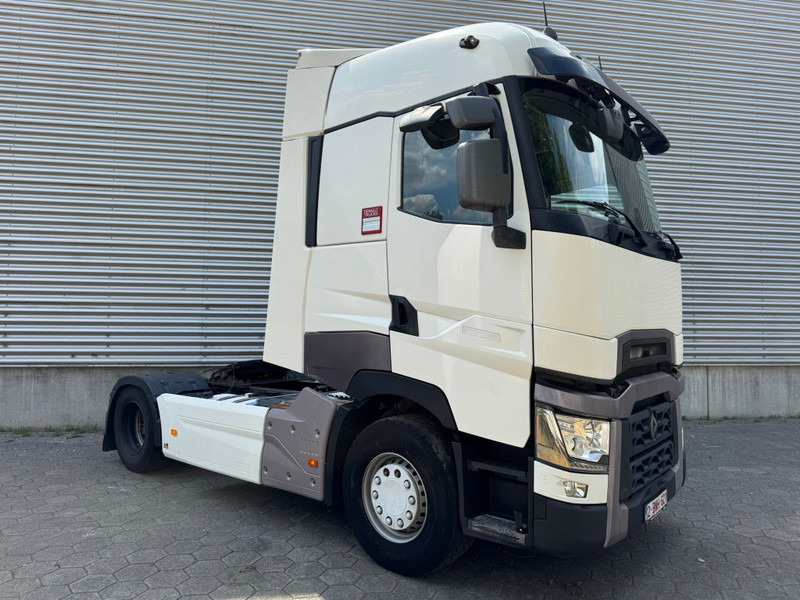 Renault T520 High / 2 Tanks / TUV: 1-2026 / Belgium Truck - Tractor unit: picture 2 Renault T520 High / 2 Tanks / TUV: 1-2026 / Belgium Truck - Tractor unit: picture 2