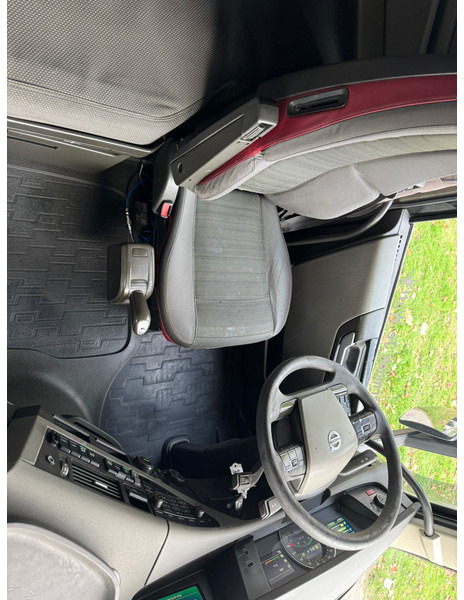 Tractor unit Volvo FH 420 / I-Shift / ADR / 2 Tanks / Euro 6 / NL Truck: picture 10