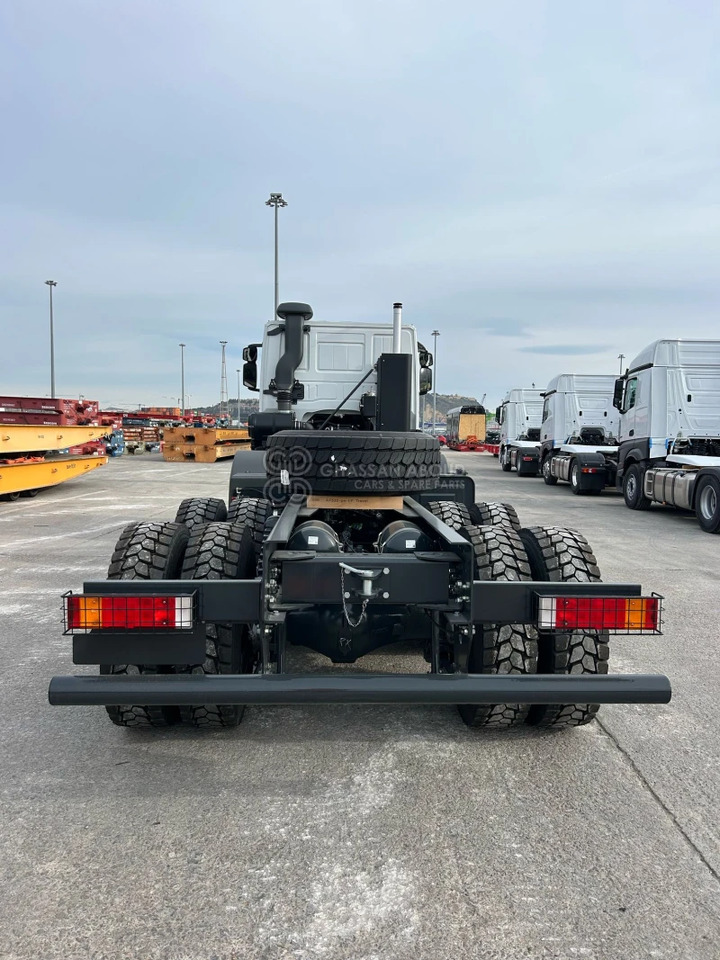 ASTRA HD9 8x4 CHASSIS - Barcelona Stock - Cab chassis truck: picture 2 ASTRA HD9 8x4 CHASSIS - Barcelona Stock - Cab chassis truck: picture 2