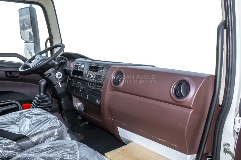 Hino 500 FD 4x2 Chassis - Cab chassis truck: picture 4 Hino 500 FD 4x2 Chassis - Cab chassis truck: picture 4