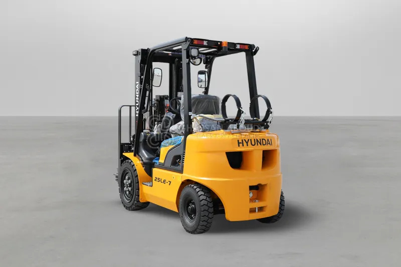 Hyundai Forklift 30LE-7 3 TONS LPG 3 STAGE - LPG forklift: picture 5 Hyundai Forklift 30LE-7 3 TONS LPG 3 STAGE - LPG forklift: picture 5