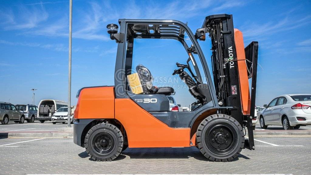 Diesel forklift TOYOTA FORKLIFT DIESEL 3TON 3STAGE, 3LEVER 4500MM W/ SIDE SHIFT MY24: picture 9