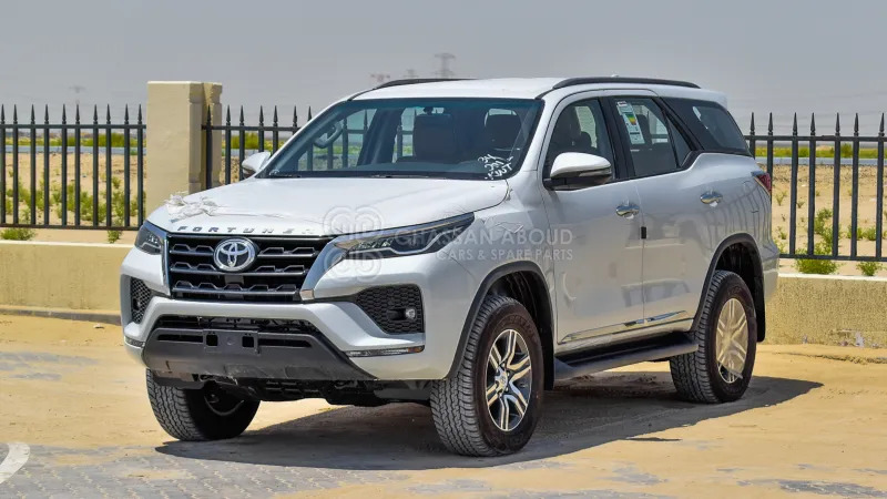 Toyota Fortuner  4x4 - SUV: picture 1 Toyota Fortuner  4x4 - SUV: picture 1
