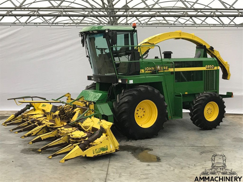 John Deere 6000-7000-8000 series on lease John Deere 6000-7000-8000 series: picture 8