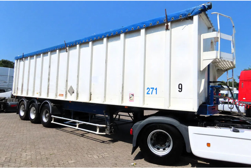 Benalu 55m3 , 5840 kg grain transport - Tipper semi-trailer: picture 2 Benalu 55m3 , 5840 kg grain transport - Tipper semi-trailer: picture 2
