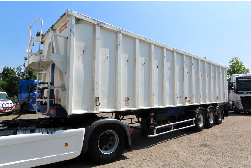 Benalu 55m3 , 5840 kg grain transport - Tipper semi-trailer: picture 4 Benalu 55m3 , 5840 kg grain transport - Tipper semi-trailer: picture 4