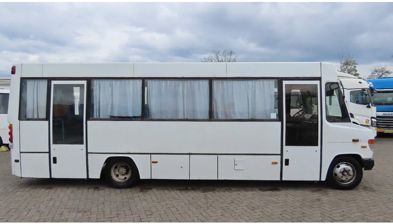 Mercedes-Benz 815 D 31 places! Manual injection - Bus: picture 2 Mercedes-Benz 815 D 31 places! Manual injection - Bus: picture 2