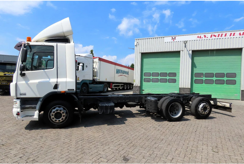 DAF CF 75.310 6x2, DUTCH TRUCK, 4.20 wheelbasis - Cab chassis truck: picture 4 DAF CF 75.310 6x2, DUTCH TRUCK, 4.20 wheelbasis - Cab chassis truck: picture 4