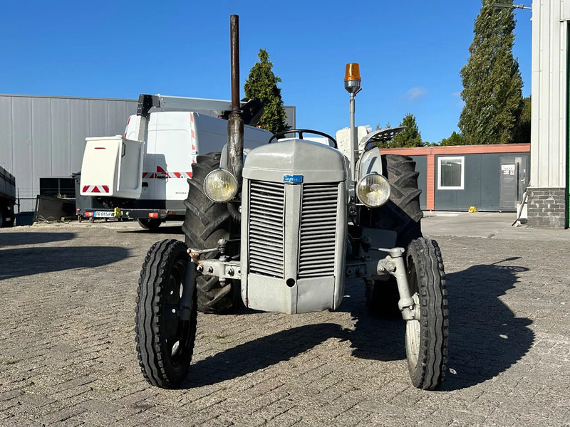 Diversen FERGUSON tractor - Farm tractor: picture 4 Diversen FERGUSON tractor - Farm tractor: picture 4