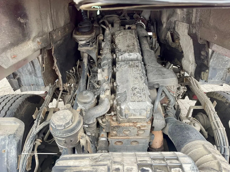 DAF CF 85.430 MANUAL ! TOP Condition ! - Tractor unit: picture 3 DAF CF 85.430 MANUAL ! TOP Condition ! - Tractor unit: picture 3