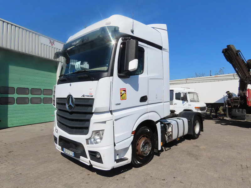 Mercedes-Benz Actros 1851 EURO EVV, 831300 km original! RETARDER, 2 tanks - Tractor unit: picture 4 Mercedes-Benz Actros 1851 EURO EVV, 831300 km original! RETARDER, 2 tanks - Tractor unit: picture 4