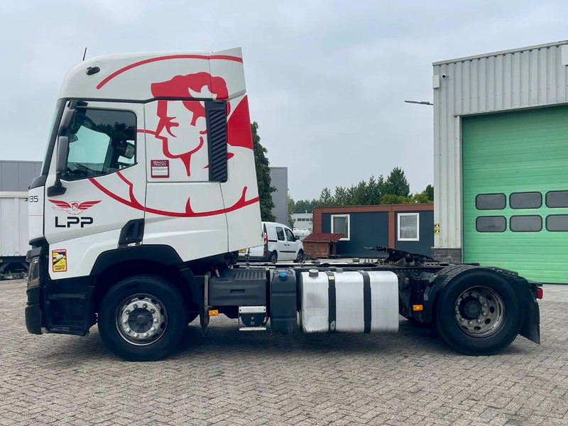 Tractor unit Renault T460 RETARDER, PARKING AIRCO, FRIGO, 2X FUEL TANK: picture 8 Tractor unit Renault T460 RETARDER, PARKING AIRCO, FRIGO, 2X FUEL TANK: picture 8