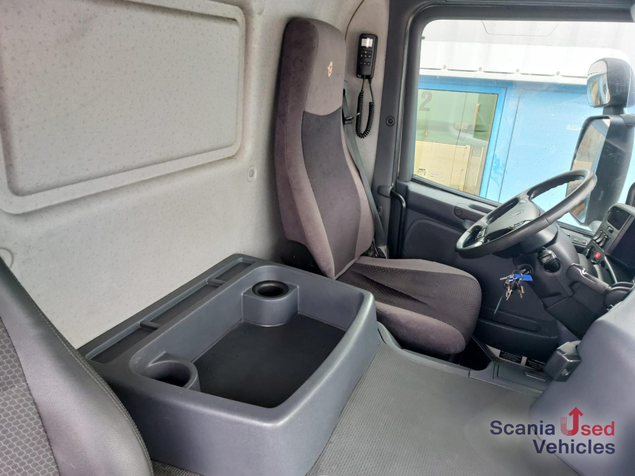SCANIA P 280 DB4x2MNA Koffer Ladebordwand - Box truck: picture 3 SCANIA P 280 DB4x2MNA Koffer Ladebordwand - Box truck: picture 3