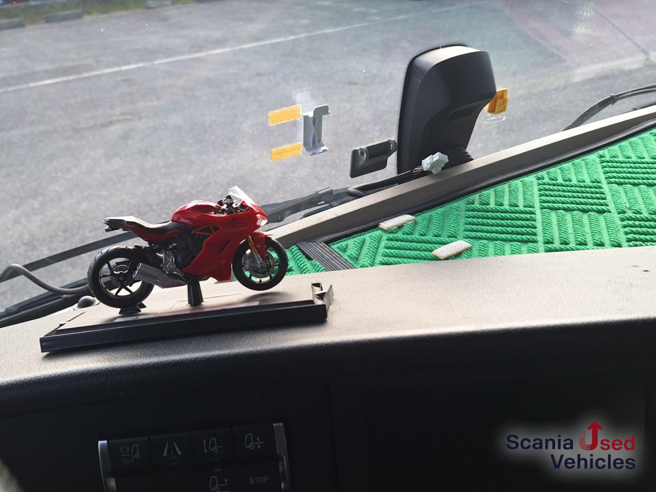 MERCEDES-BENZ Actros 1848 Lowliner Komplettzug Trailer 2015 !! - Tractor unit: picture 3 MERCEDES-BENZ Actros 1848 Lowliner Komplettzug Trailer 2015 !! - Tractor unit: picture 3
