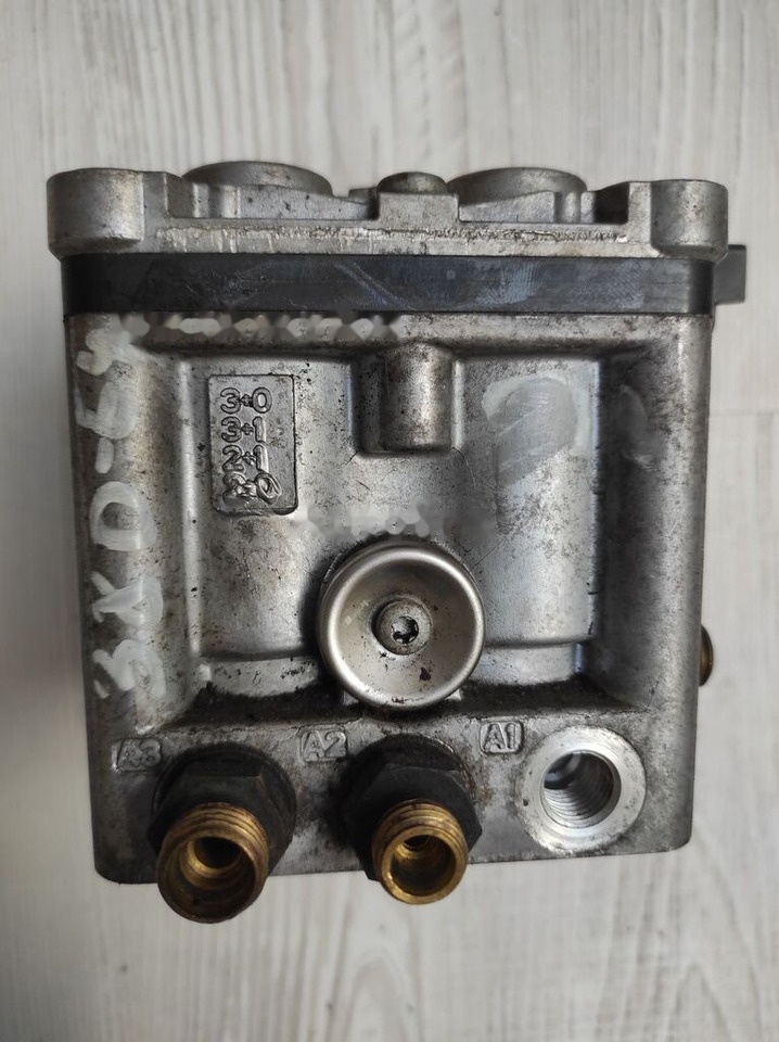 Scania truck - Engine and parts for Truck: picture 2 Scania truck - Engine and parts for Truck: picture 2