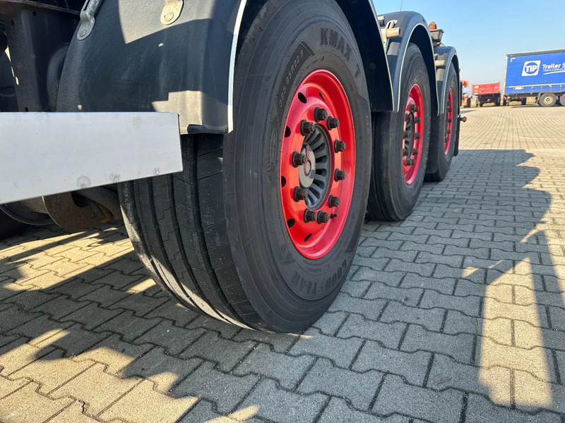 Container transporter/ Swap body semi-trailer Burg 20FT / 20FT SWAP ADR, 3.690kg, SAF INTRADISC, 2 liftassen, APK/ADR: 9/2025: picture 13