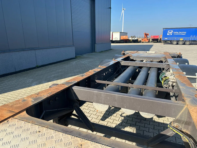 Container transporter/ Swap body semi-trailer Burg 20FT / 20FT SWAP ADR, 3.690kg, SAF INTRADISC, 2 liftassen, APK/ADR: 9/2025: picture 18