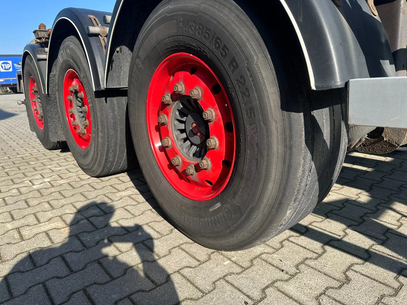 Container transporter/ Swap body semi-trailer Burg 20FT / 20FT SWAP ADR, 3.690kg, SAF INTRADISC, 2 liftassen, APK/ADR: 9/2025: picture 11