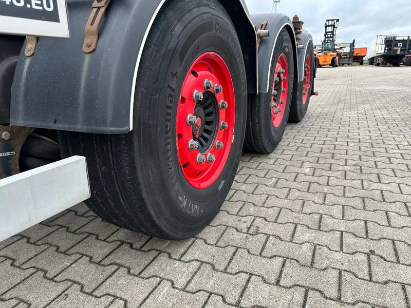 Container transporter/ Swap body semi-trailer Burg 25X 20FT ADR (EX/II, EX/III, FL, AT) Chassis, Empty weight : 3.690kg, SAF INTRADISC, 2x Liftaxle, NL-chassis: picture 15