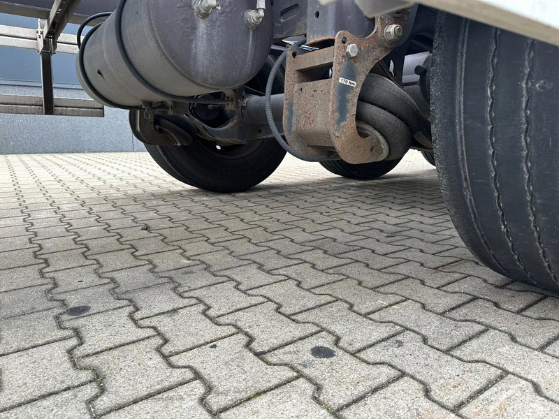 Container transporter/ Swap body semi-trailer Burg 25X 20FT ADR (EX/II, EX/III, FL, AT) Chassis, Empty weight : 3.690kg, SAF INTRADISC, 2x Liftaxle, NL-chassis: picture 16