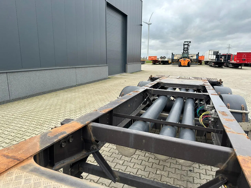 Container transporter/ Swap body semi-trailer Burg 25X 20FT ADR (EX/II, EX/III, FL, AT) Chassis, Empty weight : 3.690kg, SAF INTRADISC, 2x Liftaxle, NL-chassis: picture 11