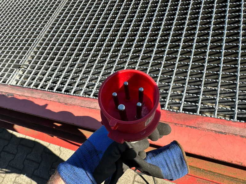 STORAX ELECTRICAL RAMP, 10.000KG (400V) - Construction machinery: picture 4 STORAX ELECTRICAL RAMP, 10.000KG (400V) - Construction machinery: picture 4