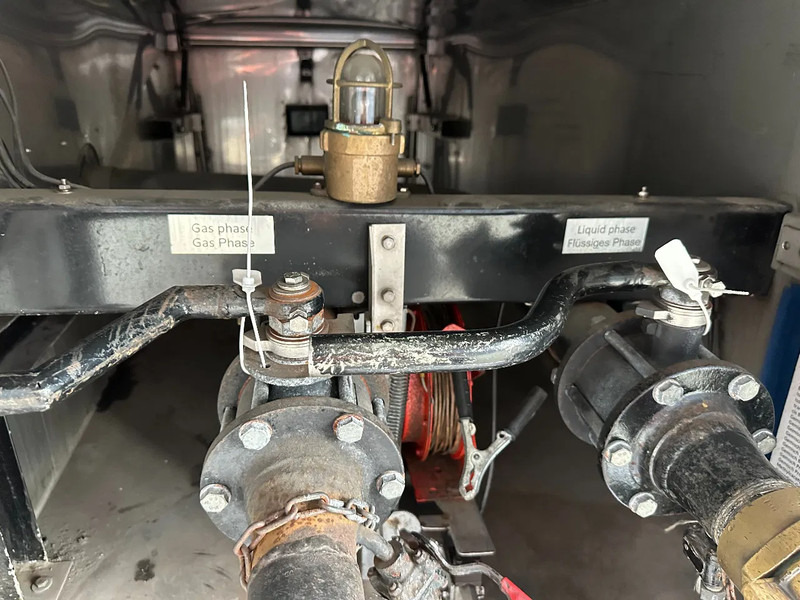 Tank semi-trailer for transportation of fuel Diversen Fluid, 50.100L, P28BH, Propane, Butan, GAZ, ADR, DP: 02/31: picture 9