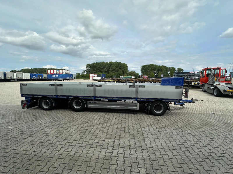 Floor zeer mooie AXD.330 3-assige aanhanger met alu zijborden, rongpotten, liftas, geschoopeerd, NL-aanhanger - Dropside/ Flatbed trailer: picture 5 Floor zeer mooie AXD.330 3-assige aanhanger met alu zijborden, rongpotten, liftas, geschoopeerd, NL-aanhanger - Dropside/ Flatbed trailer: picture 5
