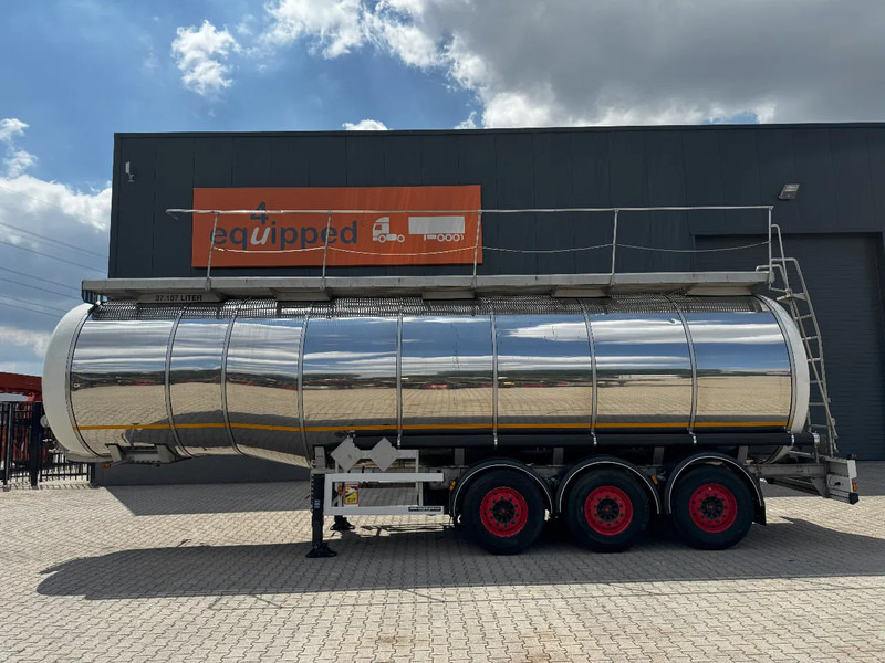 Indox 37.500L / 1-COMP /4-BAFFELS, ADR, L4BH, INOX, NL, APK 06/2026, new Saf axles - Tank semi-trailer: picture 3 Indox 37.500L / 1-COMP /4-BAFFELS, ADR, L4BH, INOX, NL, APK 06/2026, new Saf axles - Tank semi-trailer: picture 3