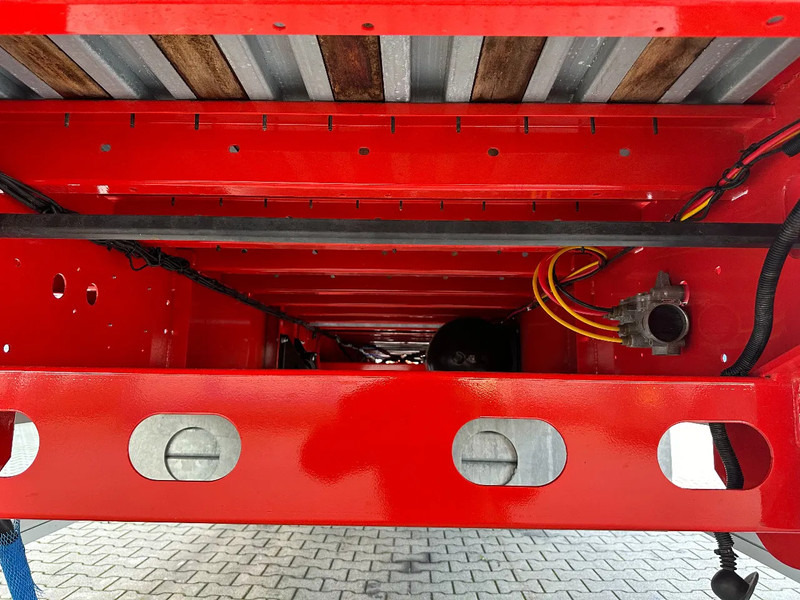 New Container transporter/ Swap body semi-trailer Kässbohrer NEU Heavy-Duty Platform, Heckbündig, Twistlocks (1x 40FT / 2x 20FT), ADR (EX/II, EX/III, FL, AT), Rungtasschen, Scheibebremsen: picture 7
