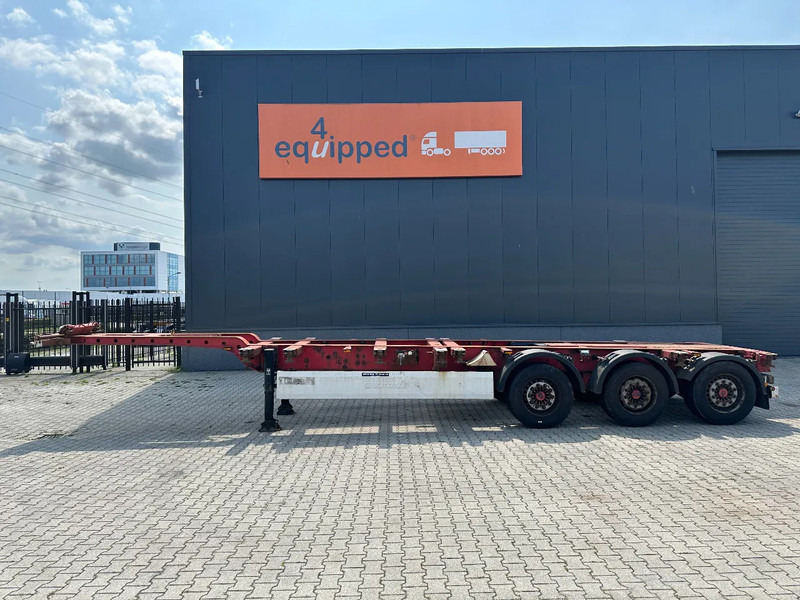 Krone 45FT HC, SAF + disc, extendable front+ rear+ bumper, NL-chassis - Container transporter/ Swap body semi-trailer: picture 4 Krone 45FT HC, SAF + disc, extendable front+ rear+ bumper, NL-chassis - Container transporter/ Swap body semi-trailer: picture 4