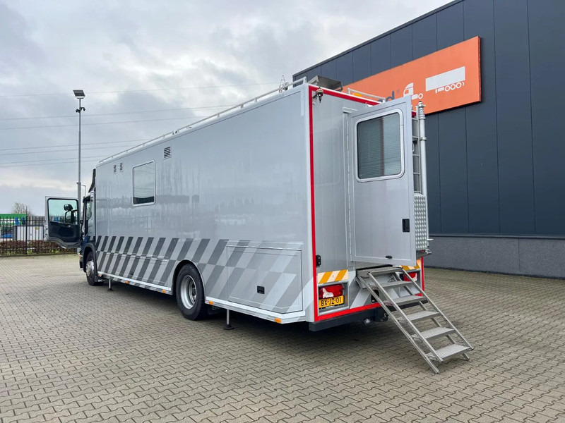 Scania P230 TOP: multifunct. ruimte met airco (camper?), 22kVA generator, hydr. steunpoten, beloopbaar dak, keuken, APK 10-2026 - Truck: picture 5 Scania P230 TOP: multifunct. ruimte met airco (camper?), 22kVA generator, hydr. steunpoten, beloopbaar dak, keuken, APK 10-2026 - Truck: picture 5