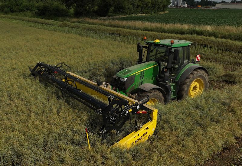 Honey Bee ST 25 - BANDSCHWADMÄHWERK - Grain header: picture 2 Honey Bee ST 25 - BANDSCHWADMÄHWERK - Grain header: picture 2