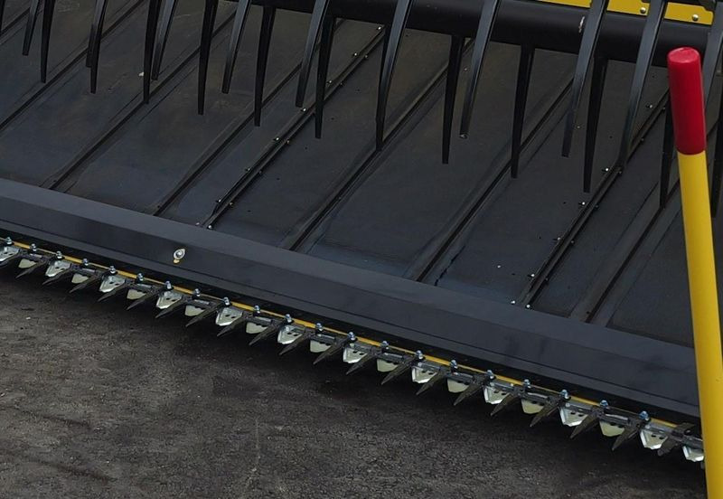 Honey Bee ST 30 - BANDSCHWADMÄHWERK - Grain header: picture 4 Honey Bee ST 30 - BANDSCHWADMÄHWERK - Grain header: picture 4