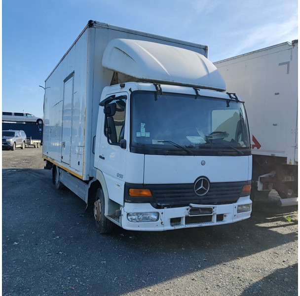 Mercedes-Benz 818 - Box truck: picture 2 Mercedes-Benz 818 - Box truck: picture 2