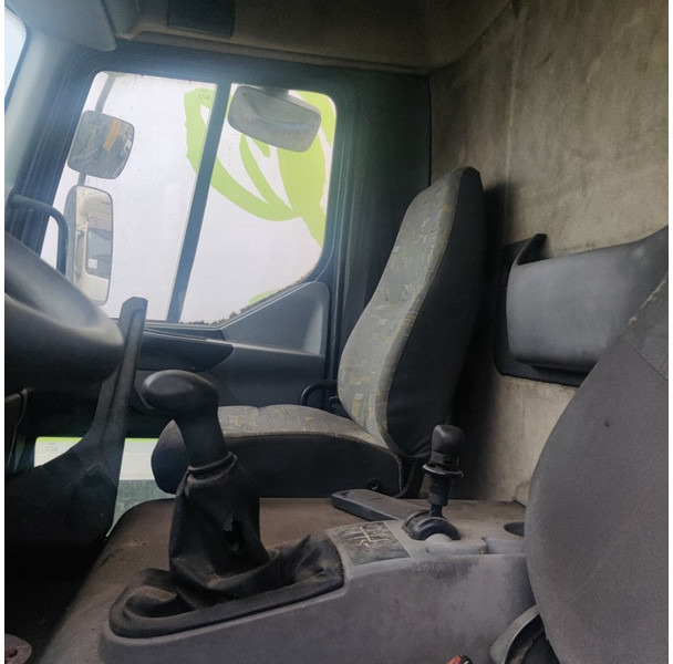 Renault MIDLUM - Box truck: picture 4 Renault MIDLUM - Box truck: picture 4