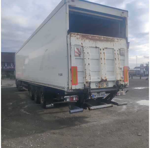 Schmitz Cargobull SKI 24 - Closed box semi-trailer: picture 3 Schmitz Cargobull SKI 24 - Closed box semi-trailer: picture 3