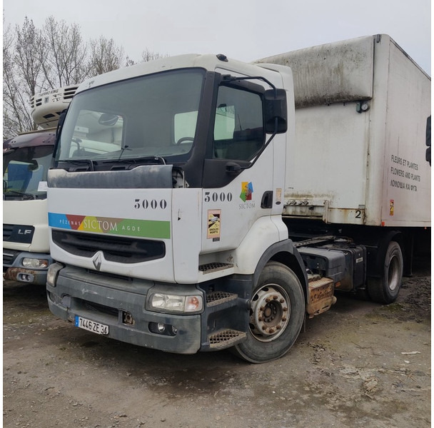 Renault 400 - Tractor unit: picture 1 Renault 400 - Tractor unit: picture 1