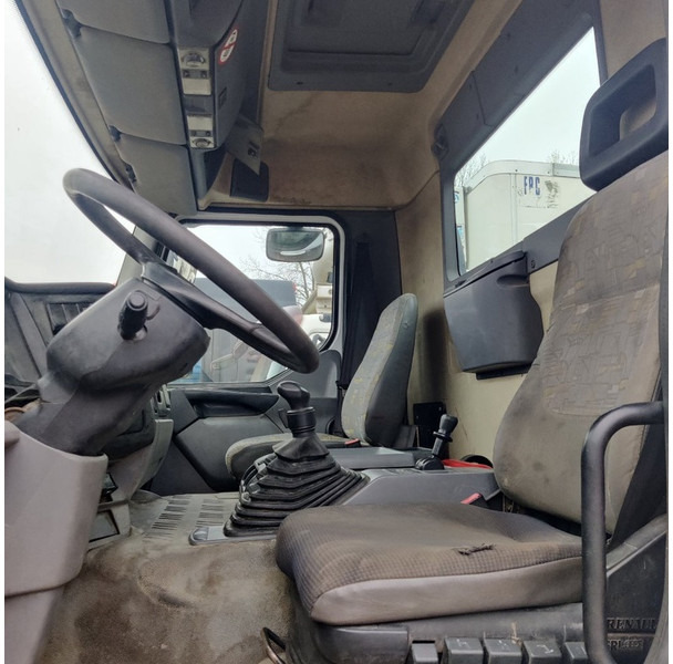 Renault 400 - Tractor unit: picture 5 Renault 400 - Tractor unit: picture 5