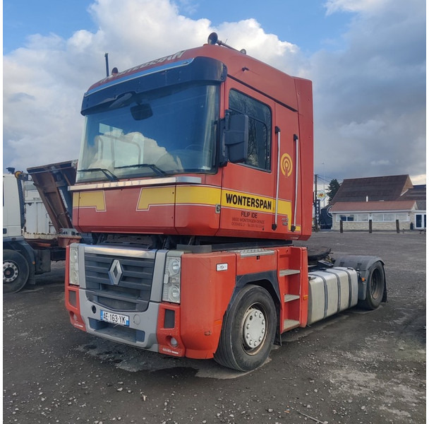 Renault magnum 460 - Tractor unit: picture 1 Renault magnum 460 - Tractor unit: picture 1