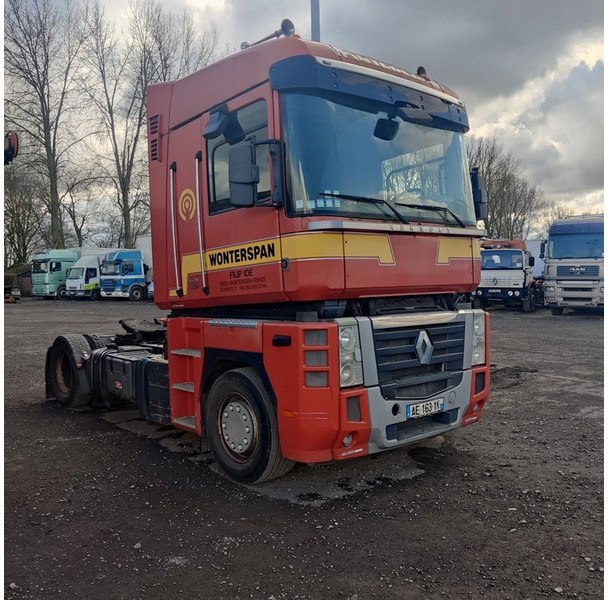 Renault magnum 460 - Tractor unit: picture 3 Renault magnum 460 - Tractor unit: picture 3