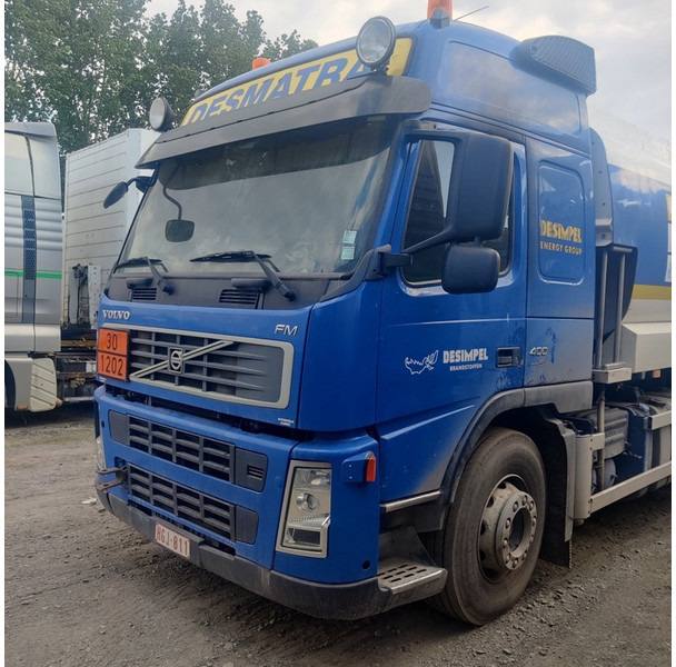 Volvo FM-400 - Tank truck: picture 1 Volvo FM-400 - Tank truck: picture 1