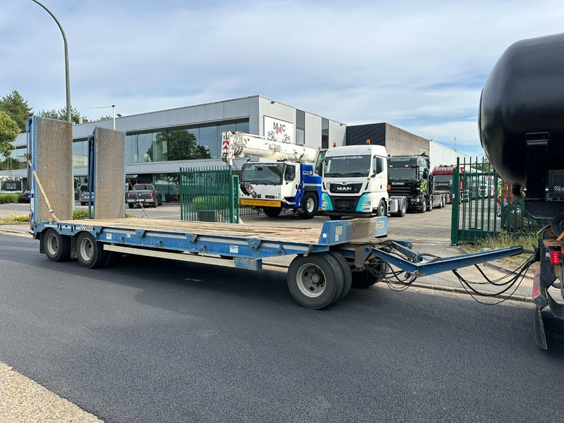 Gheysen en Verpoort R3VA 30T DIEPLADER / LOWLOADER / TIEFLADER / PORTE CHAR - HYDR RAMPEN - BLADVERING / LAMES / BLATT - Low loader trailer: picture 1 Gheysen en Verpoort R3VA 30T DIEPLADER / LOWLOADER / TIEFLADER / PORTE CHAR - HYDR RAMPEN - BLADVERING / LAMES / BLATT - Low loader trailer: picture 1