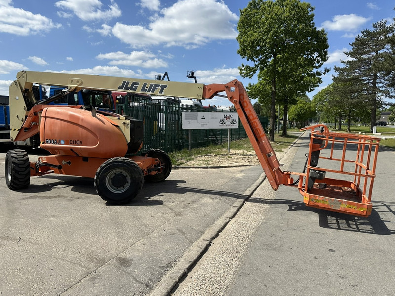 JLG 600AJ 4x4x4 - 20m - 230kg - DIESEL - BE MACHINE - Aerial platform: picture 5 JLG 600AJ 4x4x4 - 20m - 230kg - DIESEL - BE MACHINE - Aerial platform: picture 5